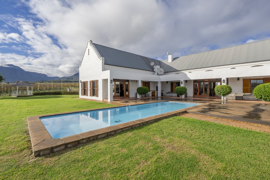 7 Bedroom Property for Sale in Stellenbosch Farms Western Cape